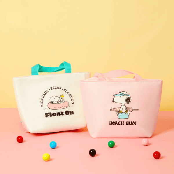 Snoopy Summer Travel Collection Trapezoid Lunch Bag (Light Pink)